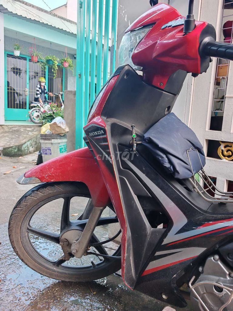 Xe Wave RSX đỏ đen chính chủ 95%. Mua bán Xe máy tại Huyện Nhà Bè Tp Hồ Chí Minh được đăng bởi Lê Hữu Lợi hình 3