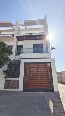 Nhà phù hợp để kinh doanh, cho chuyên gia. Cho thuê nhà ở tại Thành phố Bà Rịa Bà Rịa - Vũng Tàu được đăng bởi Hoàng Duy