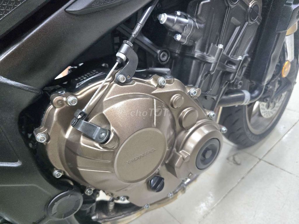 QUÝMOTOR CYCLE ĐÀ NẴNG, HONDA CB650R CÒN MỚI. Mua bán Xe máy tại Quận Thanh Khê Đà Nẵng được đăng bởi Quý Moto Cycle 21 điện biên phủ Đà Nẵng hình 8