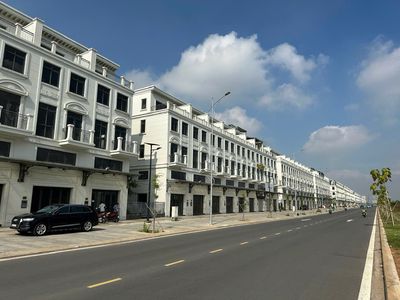 Аренда · 5 комн. · 100 м² · Thành phố Thủ Đức, ул. Đường Song Hành
