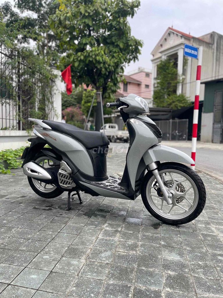 SH MODE Nguyên Bản 2015 Chất_Bảo Hành 2 Năm. Mua bán Xe máy tại Huyện Gia Lâm Hà Nội được đăng bởi Xe Máy Phúc Hưng hình 5