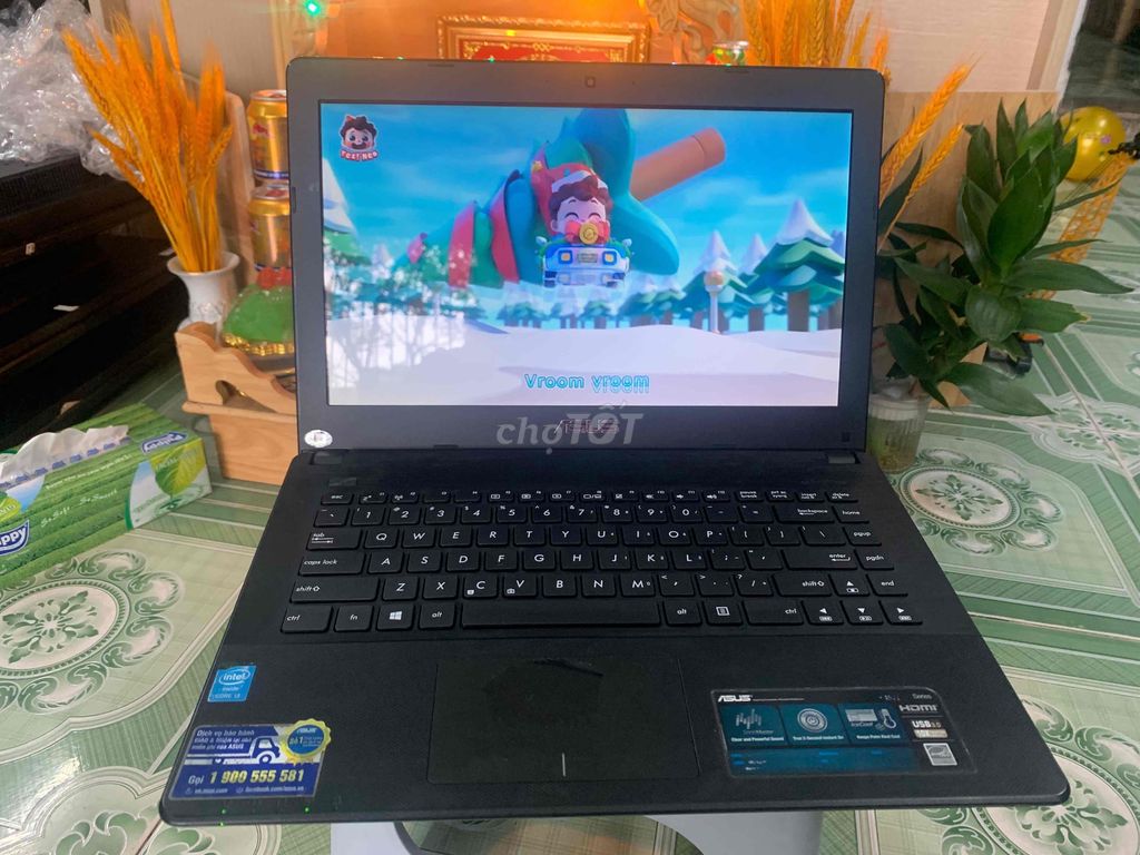 laptop Asus chuẩn zin ngoại hình cực mới