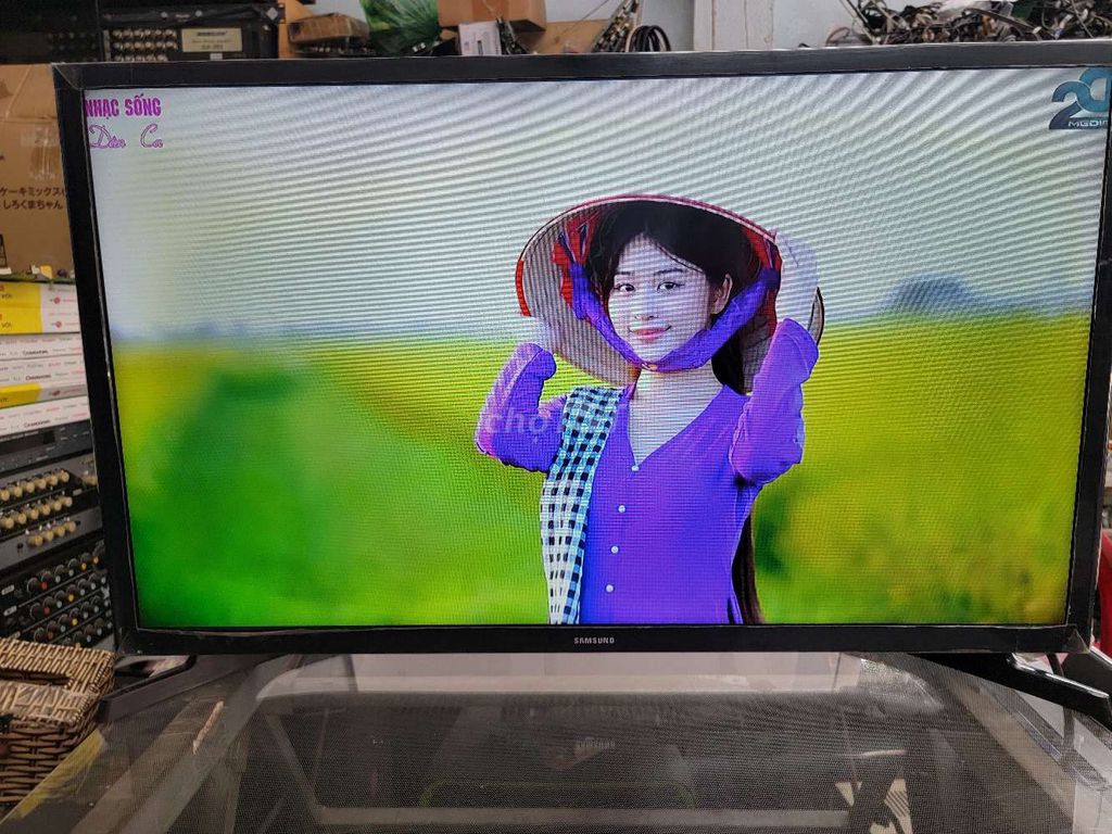 Tivi LED Samsung 32 inch . Mua bán Tivi, Âm thanh tại Quận Cẩm Lệ Đà Nẵng được đăng bởi Ly Nguyễn hình 1