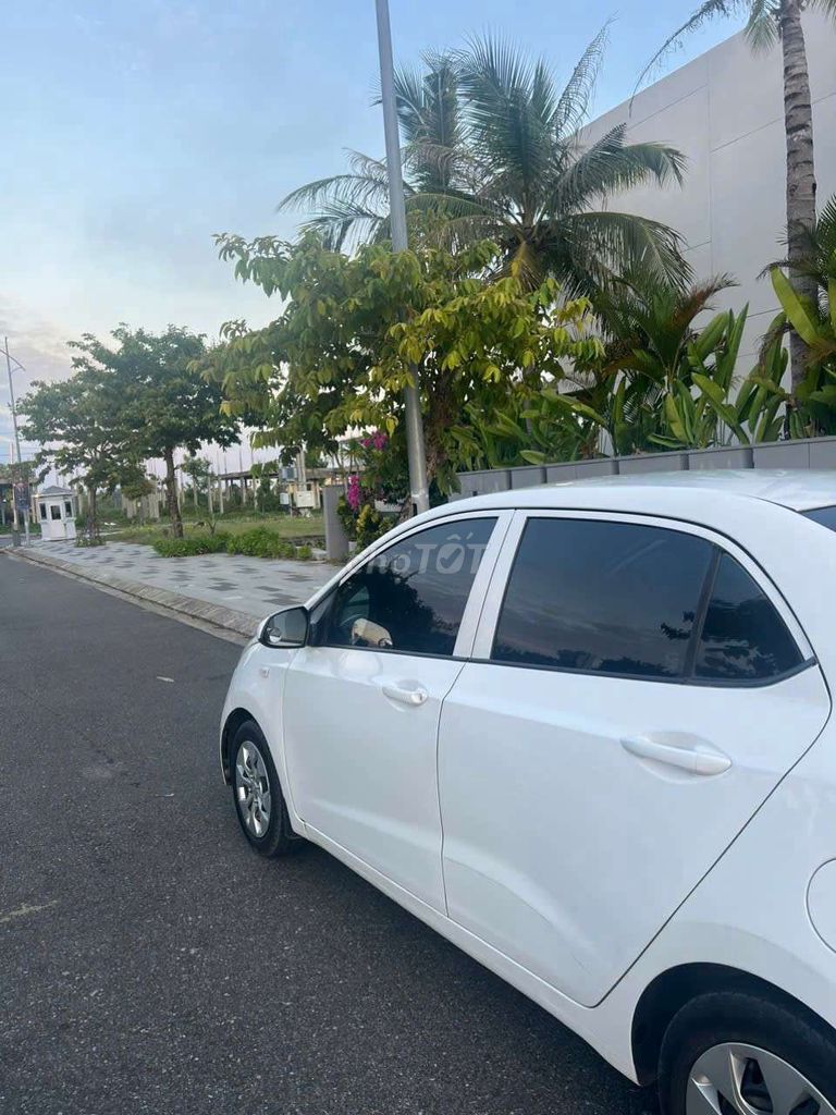 2017 - 115000 km sedan. Mua bán Ô tô tại Quận Liên Chiểu Đà Nẵng được đăng bởi anh quoc hình 1