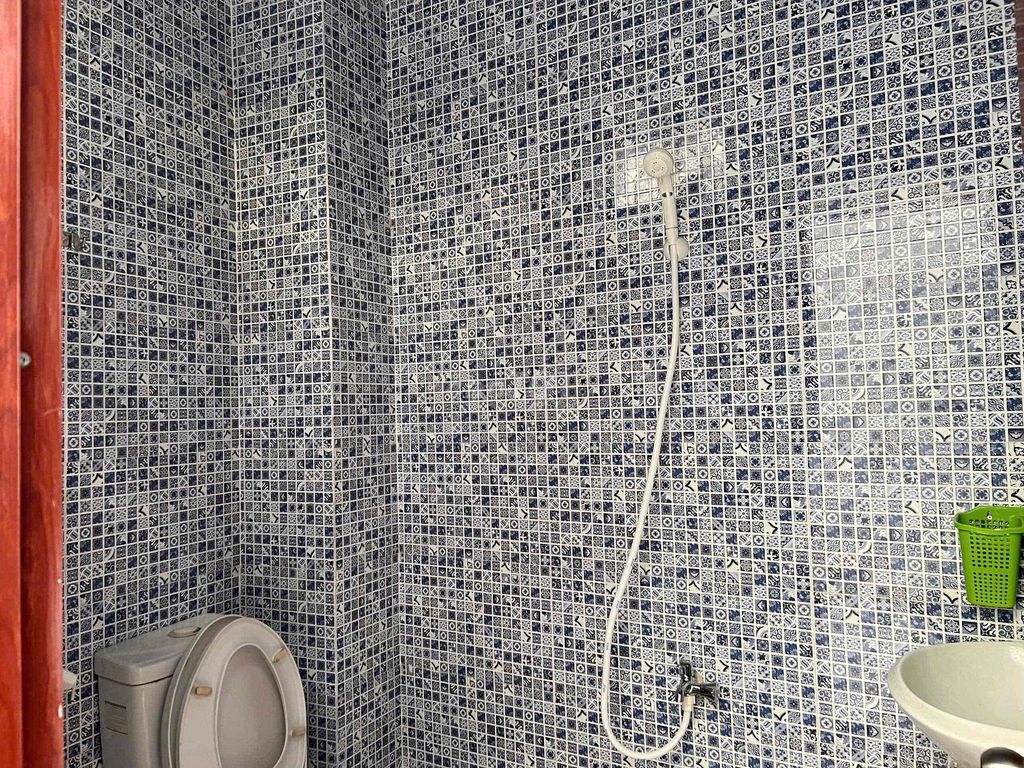 nhà mặt tiền   , 4x20m , 3 phòng ngủ ,2 toilet , trần thị cờ q,12