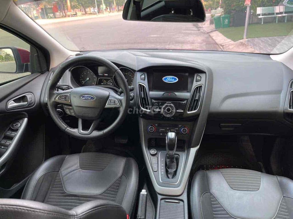 Focus S 2018 bản cao cấp xe full lịch sủ hãng.. Mua bán Ô tô tại Quận 1 Tp Hồ Chí Minh được đăng bởi Quynh Nguyen hình 3