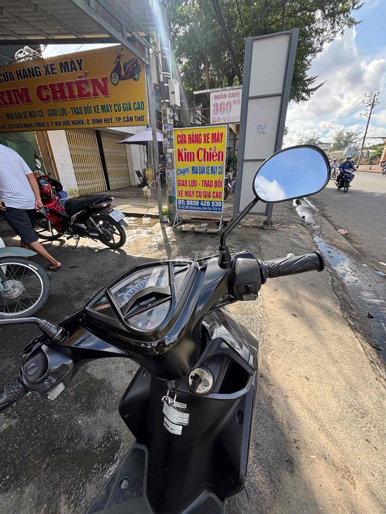 Luvias FI. Mua bán Xe máy tại Quận Bình Thuỷ Cần Thơ được đăng bởi Kim Chiến hình 6