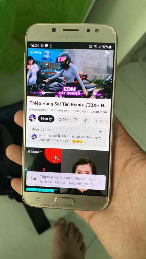 Samsung j7pro zin mẽ nhẹ kính. Mua bán Điện thoại tại Thị xã Tân Uyên Bình Dương được đăng bởi điện thoại cũ Tân Uyên  hình 1