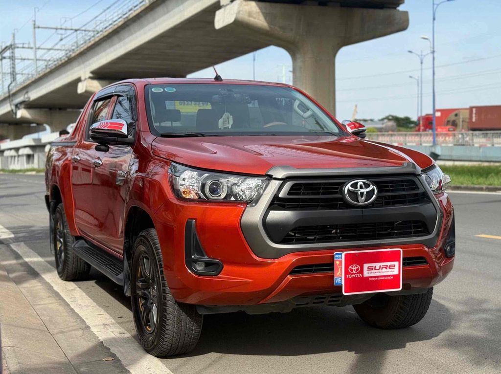 Bán tải - Hilux 2.4AT 2021, Số tự động - 35.890 km. Mua bán Ô tô tại Quận Gò Vấp Tp Hồ Chí Minh được đăng bởi Thanh Trang Toyota Sure hình 2