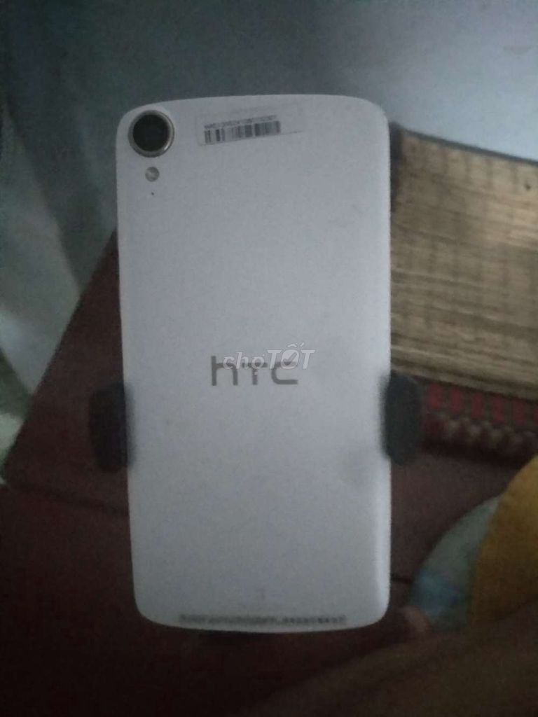 Bán HTC desire 828 còn mới zin