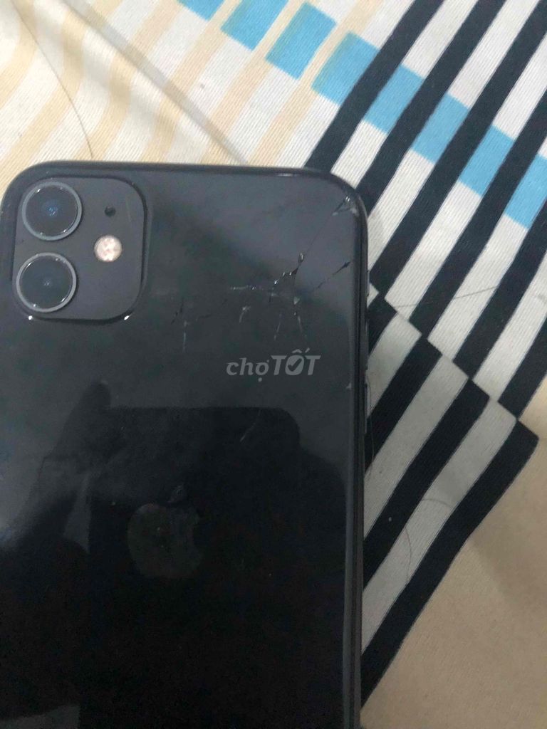 Apple iPhone 11 128GB Đen Đã qua sử dụng. Mua bán Điện thoại tại Huyện Hàm Thuận Nam Bình Thuận được đăng bởi Phạm Văn Thái Phong hình 1