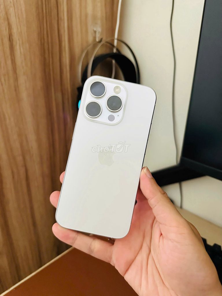 Bán iPhone 15 Pro 256GB Trắng, Zin áp đẹp. Mua bán Điện thoại tại Quận Lê Chân Hải Phòng được đăng bởi dinh du hình 1