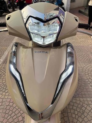 LEAD bản đặc biết chính chủ từ mới. Mua bán Xe máy tại Quận Hà Đông Hà Nội được đăng bởi tung hình 1