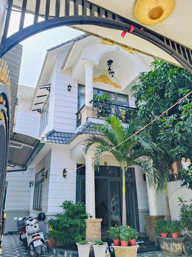 cho thuê căn Biệt Thự Lô Gốc 2 MT - Định Hòa - TDM - Bình Dương. Cho thuê văn phòng, mặt bằng kinh doanh tại Thành phố Thủ Dầu Một Bình Dương được đăng bởi Trần Văn Nam hình 2