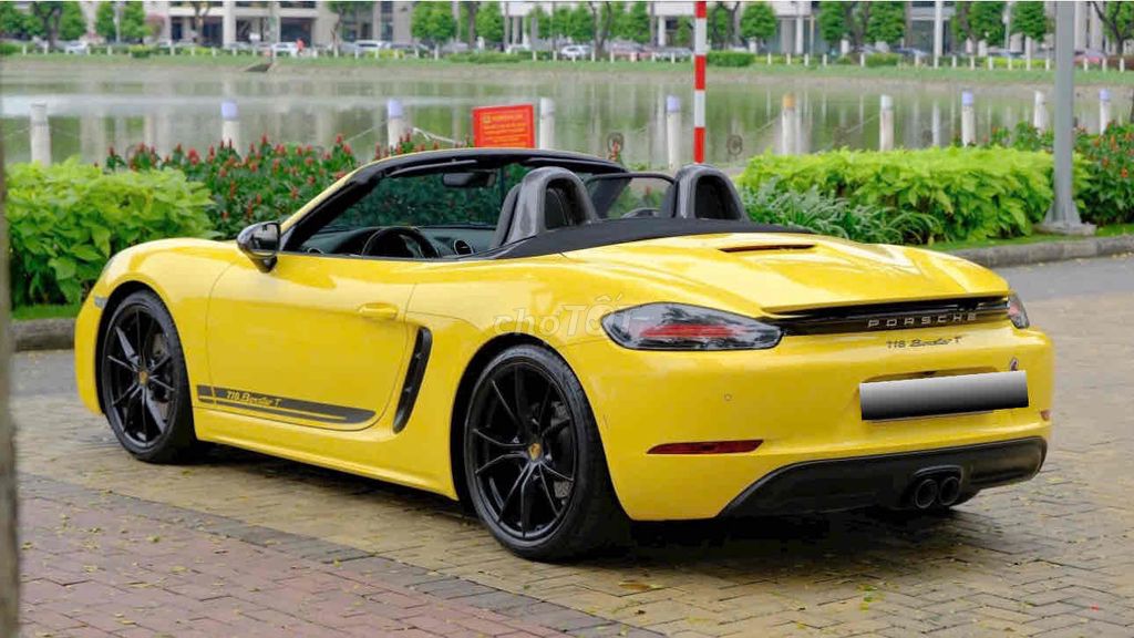Cần Bán chiếc Porsche 718 Boxster T sx2021. Mua bán Ô tô tại Quận 7 Tp Hồ Chí Minh được đăng bởi Hoàng Trung hình 4