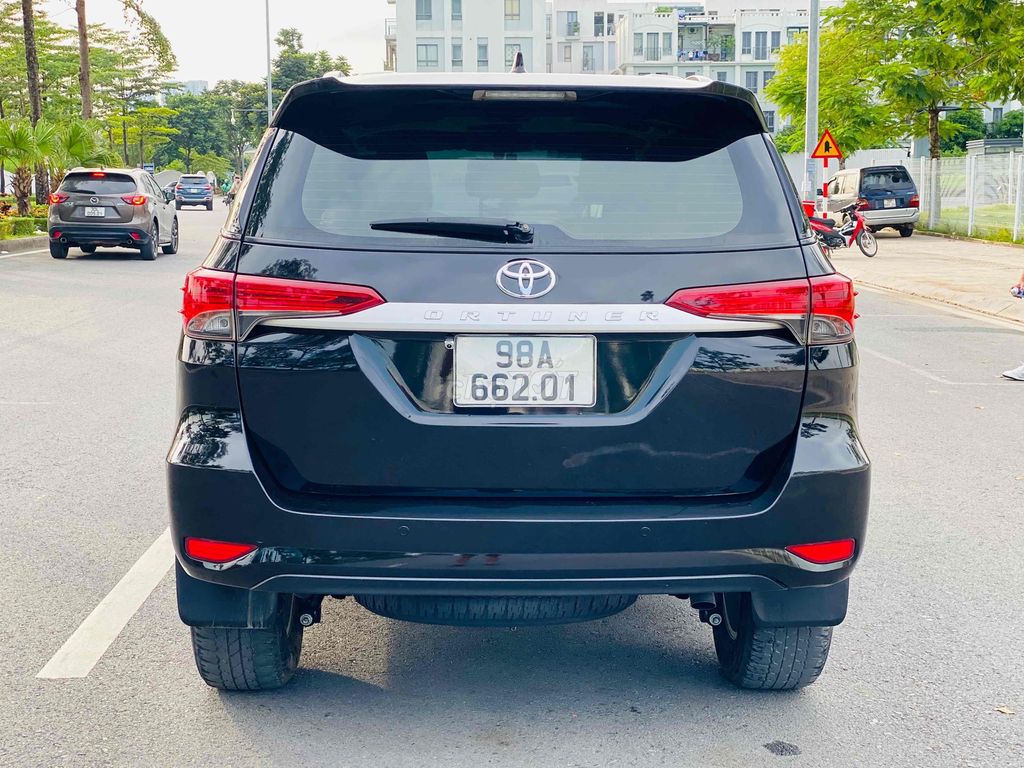 Toyota Fortuner 2017 2.4G 4x2 - 190000 km. Mua bán Ô tô tại Quận Hoàng Mai Hà Nội được đăng bởi anh Biên hình 4
