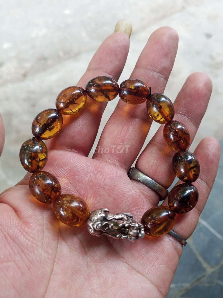 Vòng tay Hổ phách tự nhiên tỳ hưu bạc đúc. Mua bán Phụ kiện thời trang khác tại Quận Hà Đông Hà Nội được đăng bởi Đồ cũ sưu tầm hà nội hình 1