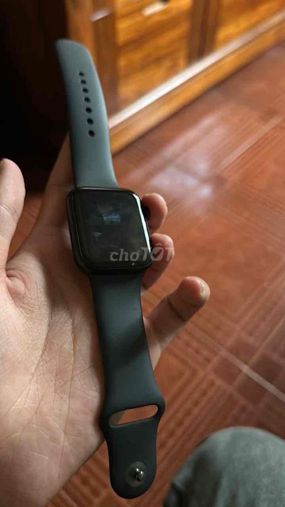 Apple Watch SE 44mm Đen. Mua bán Thiết bị đeo thông minh tại Thị xã Phú Mỹ Bà Rịa - Vũng Tàu được đăng bởi SANG MINH hình 1