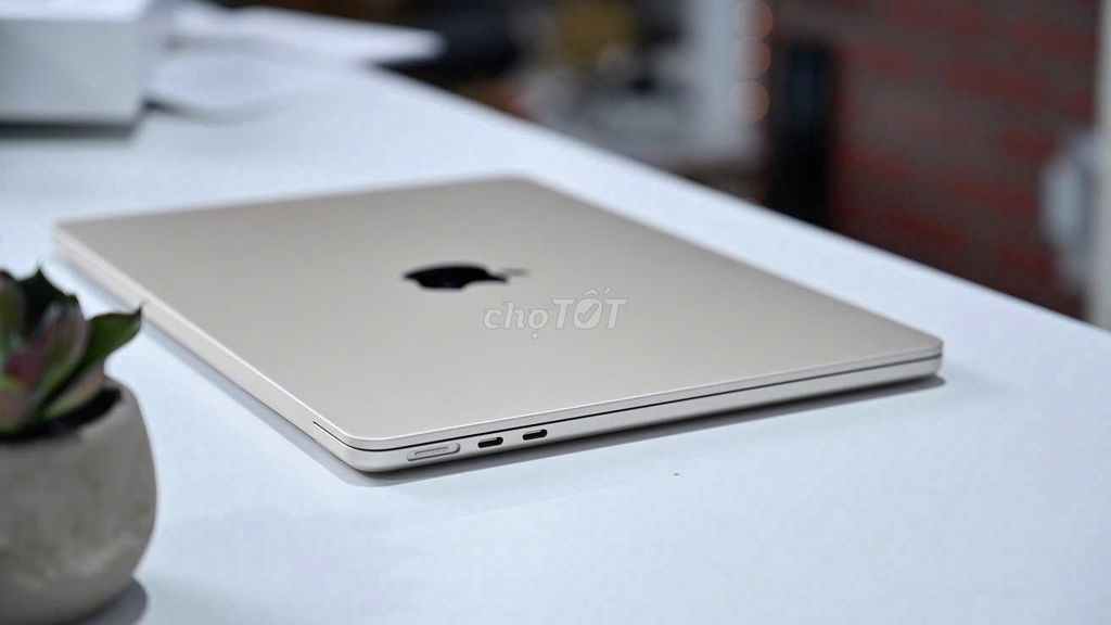 Macbook Air M2 15.6 in mua ở TGDĐ còn BH đến T7.25