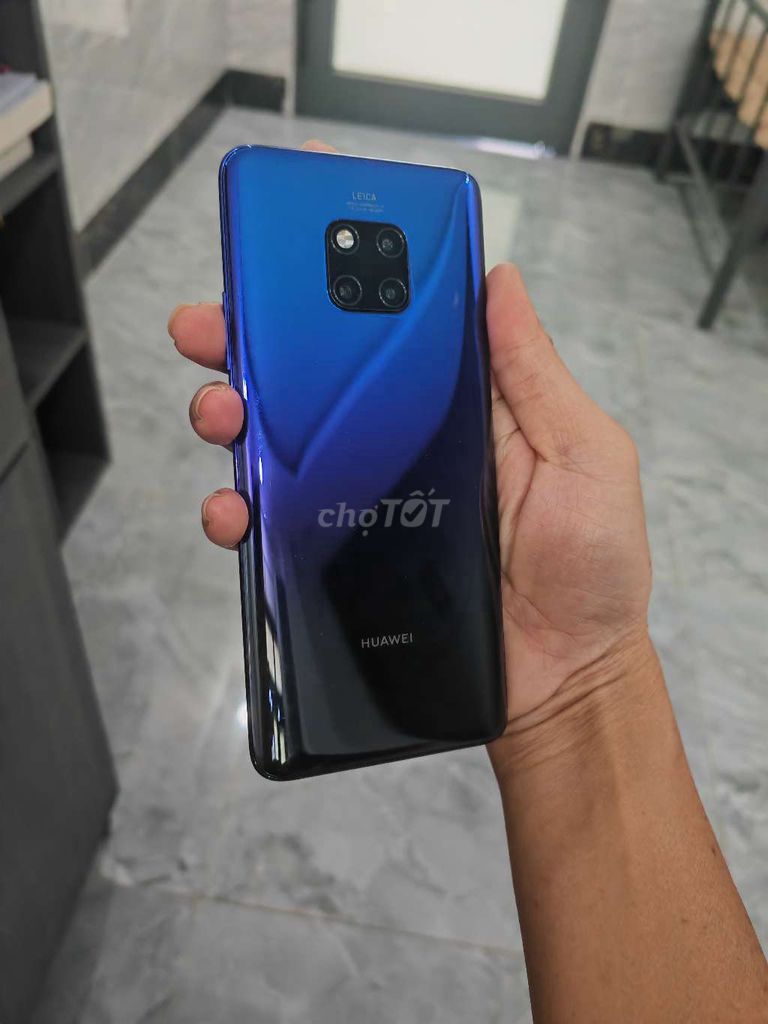 Cần bán huawei Mate 20 pro bản 6-128