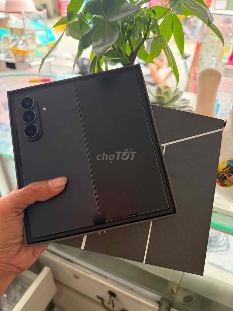 Samsung Galaxy Fold 7 12GB/256GB Đen Đã sử dụng. Mua bán Điện thoại tại Thành phố Thủ Dầu Một Bình Dương được đăng bởi Nguyễn Hùng hình 1