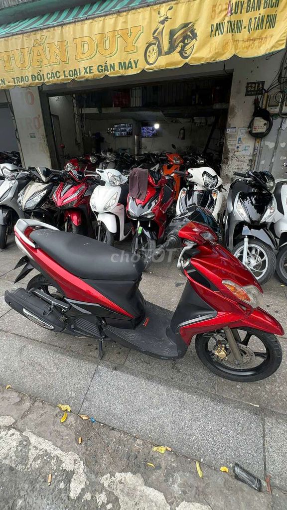Yamaha Luvias 2013 красный
