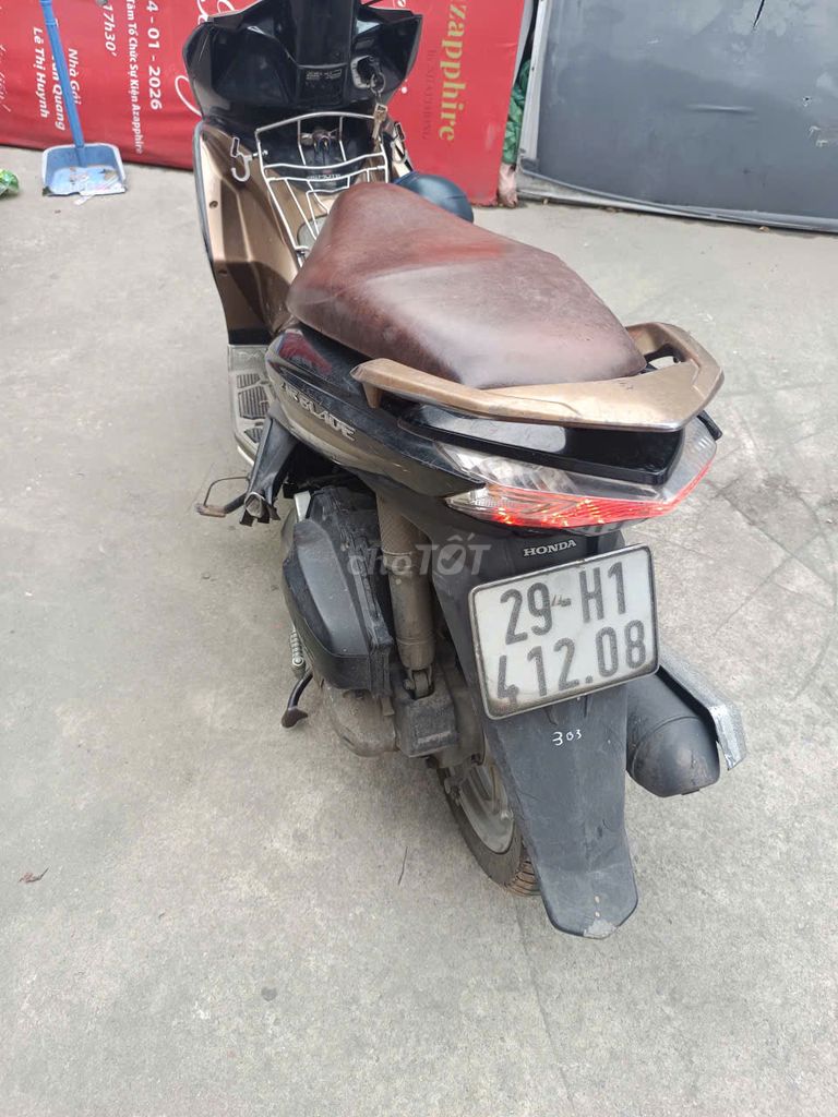 Воздушный клинок Honda 125 куб. см 2013, бронзовое золото