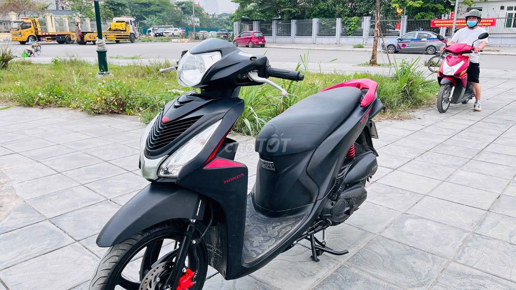 HONDA VISION ĐEN CHÍNH CHỦ ĐỜI MỚI 2021. Mua bán Xe máy tại Quận Nam Từ Liêm Hà Nội được đăng bởi MAI HÒA hình 4