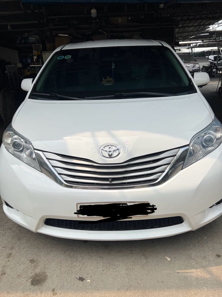 Toyota Sienna 2010  - 108200 km