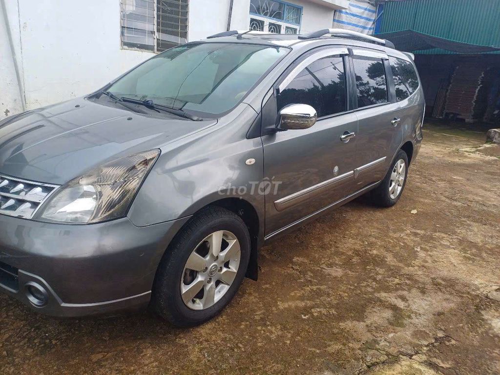 Xe 7 chỗ 2011 - 150000 km. Mua bán Ô tô tại Thành phố Dĩ An Bình Dương được đăng bởi QUỐC HUY hình 9