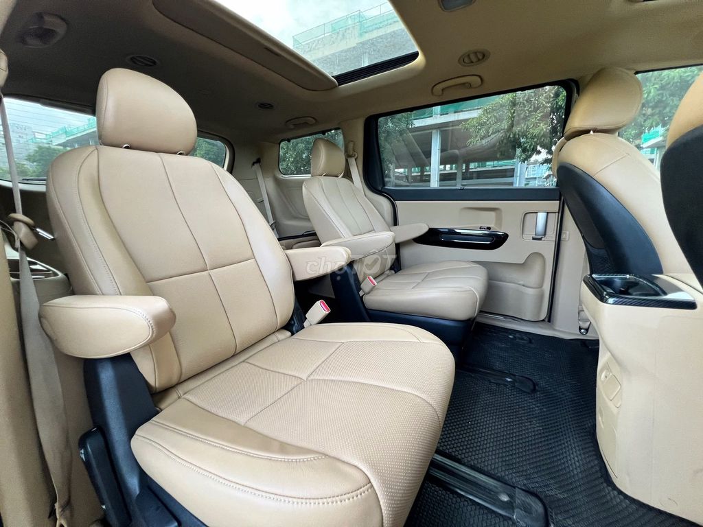 Kia Sedona 2018 2.2L DATH - 131000 km. Mua bán Ô tô tại Quận Gò Vấp Tp Hồ Chí Minh được đăng bởi Kim Ngân Xe Lướt hình 10
