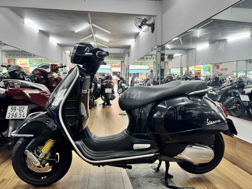 Piaggio GTS300 đời 2023 odo 9 nghìn km bstp. Mua bán Xe máy tại Huyện Bến Lức Long An được đăng bởi Nguyễn Dương Nhân  hình 2