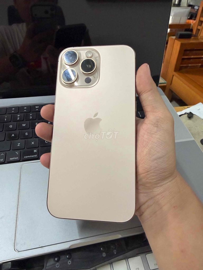 Apple iPhone 16 Pro Max Vàng Mỹ. Mua bán Điện thoại tại Huyện Sóc Sơn Hà Nội được đăng bởi Nguyễn đắc Hải hình 1