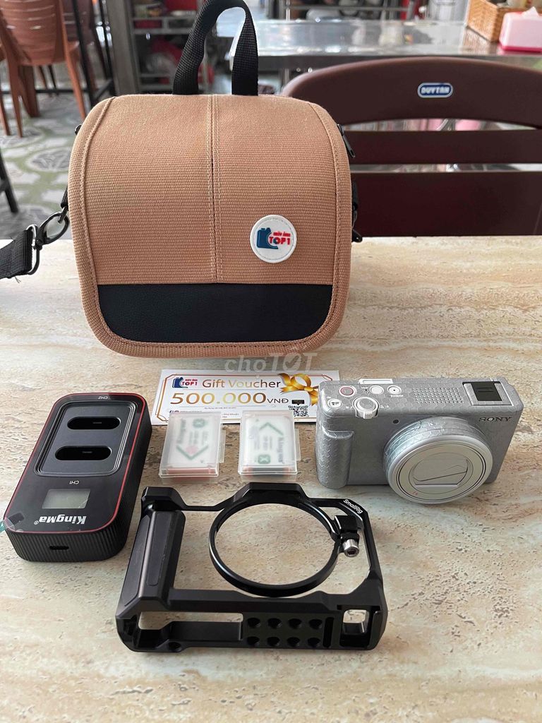 Máy ảnh Sony ZV-1M2 99% mới. Mua bán Máy ảnh, Máy quay tại Quận 7 Tp Hồ Chí Minh được đăng bởi Vũ Phan hình 1
