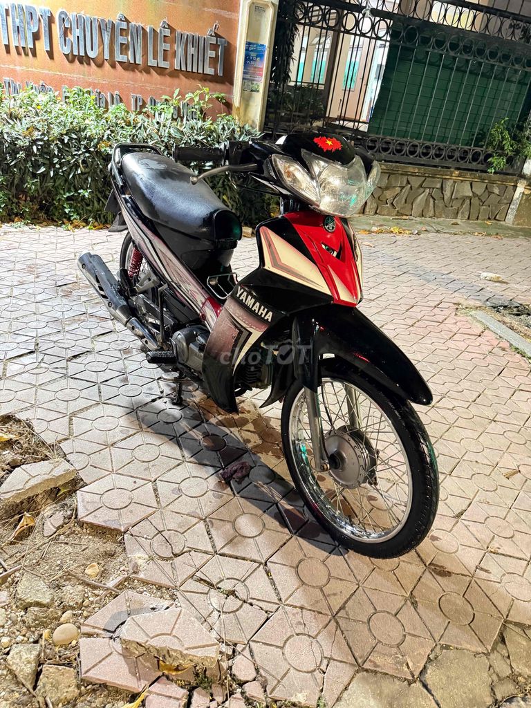 Sirus 2011 máy zin chất giá 9tr5 hỗ trợ trả góp. Mua bán Xe máy tại Thành phố Quảng Ngãi Quảng Ngãi được đăng bởi Hien hình 5