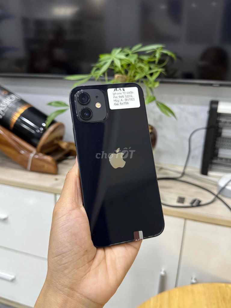 iPhone 12 64GB Đen P96 S225L Đẹp 98.5 ios 18.7.8. Mua bán Điện thoại tại Huyện Hóc Môn Tp Hồ Chí Minh được đăng bởi Thu hình 1