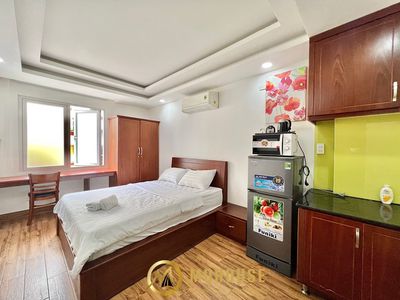 Cho thuê phòng hẻm 15A Lê Thánh Tôn - Thái Văn Lung thang máy Quận 1