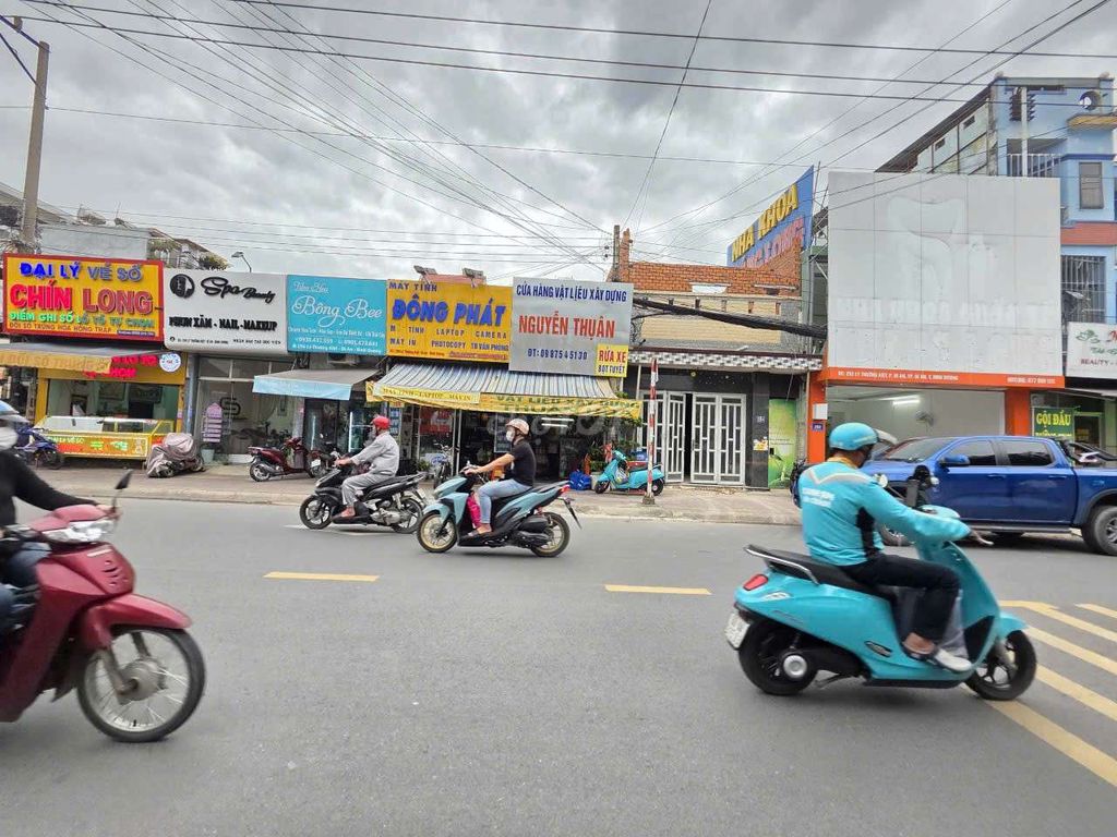 Nhà 84m ngang 6m mặt tiền sầm uất Lý Thường Kiệt gần Vincom550 Dĩ An