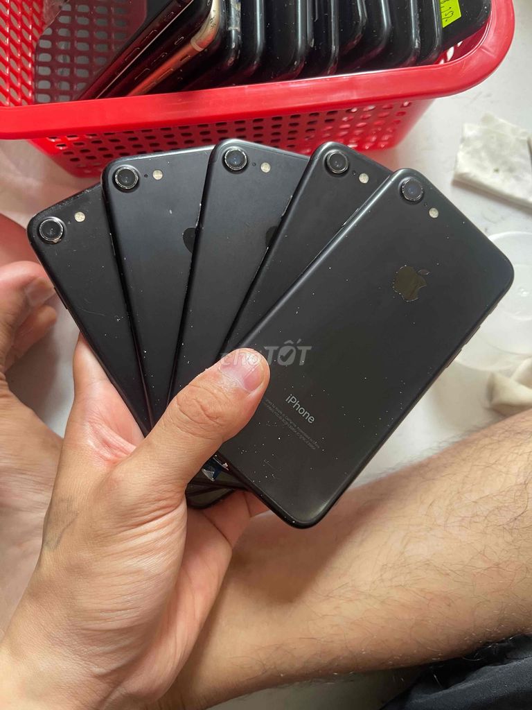 Apple iPhone 7 Đen. Mua bán Điện thoại tại Quận Liên Chiểu Đà Nẵng được đăng bởi hiếu hình 1