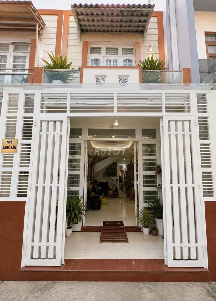 HIẾM CÓ BÌNH THẠNH: NHÀ 2 TẦNG KÈM HẺM HÔNG RIÊNG RỘNG BẰNG CẢ CĂN HỘ!