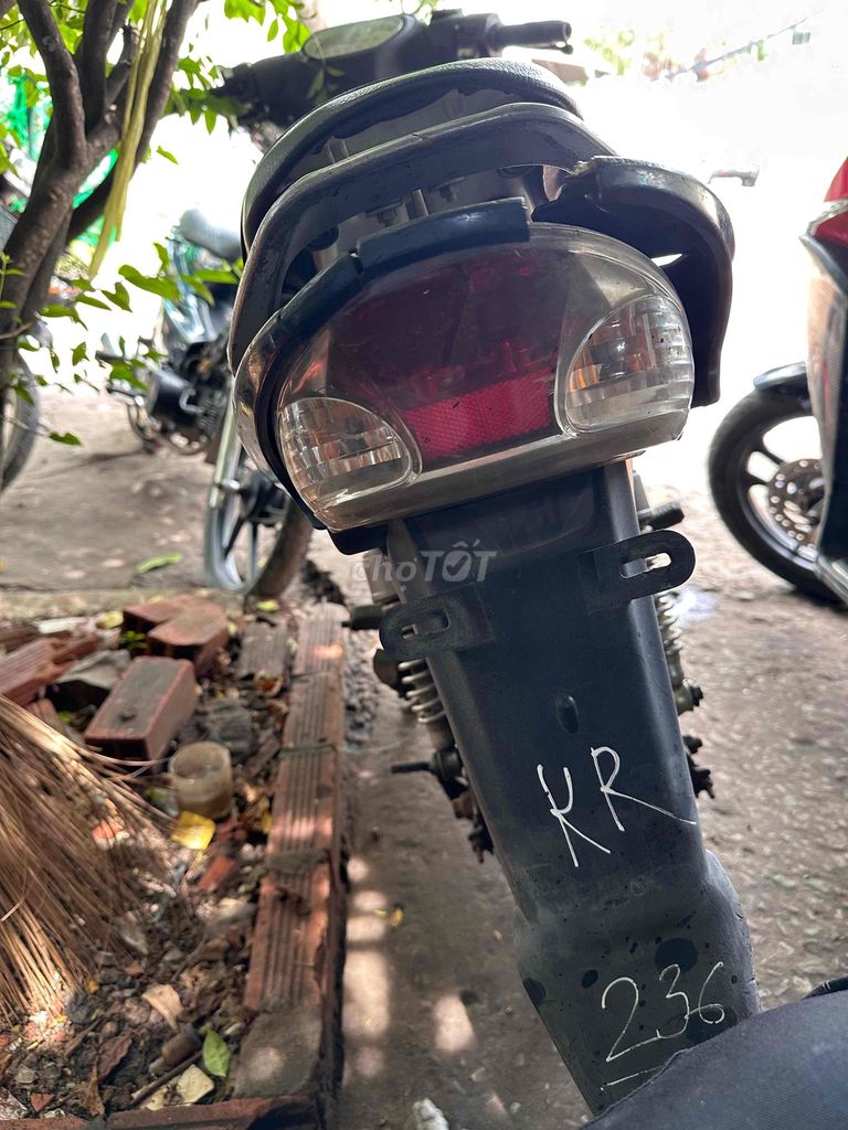 xe bỏ lâu không chay. Mua bán Xe máy tại Quận 8 Tp Hồ Chí Minh được đăng bởi Văn Hậu hình 4
