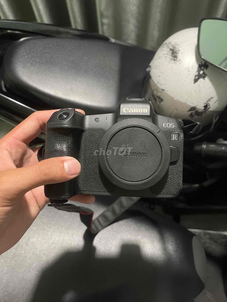 Máy ảnh Canon EOS R Đen. Mua bán Máy ảnh, Máy quay tại Thành phố Thuận An Bình Dương được đăng bởi Trọng Võ Văn hình 1