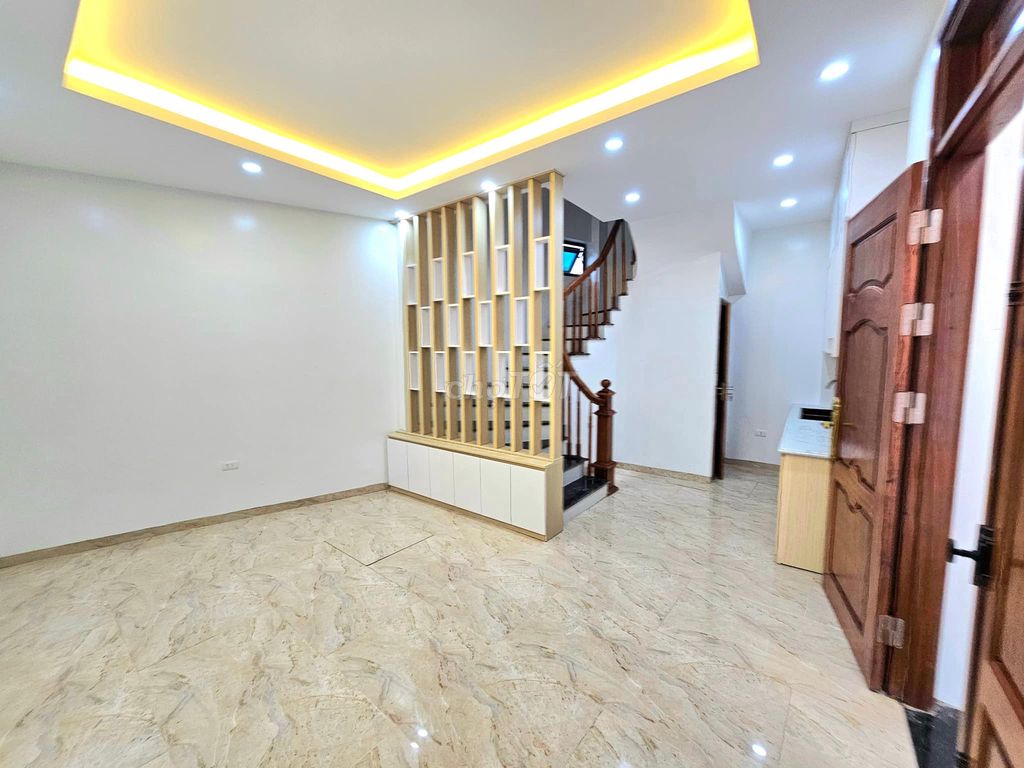 Thái Thịnh, ba gác đỗ, SH quay, phân lô,2 thoáng, ô chờ thang máy,44m2