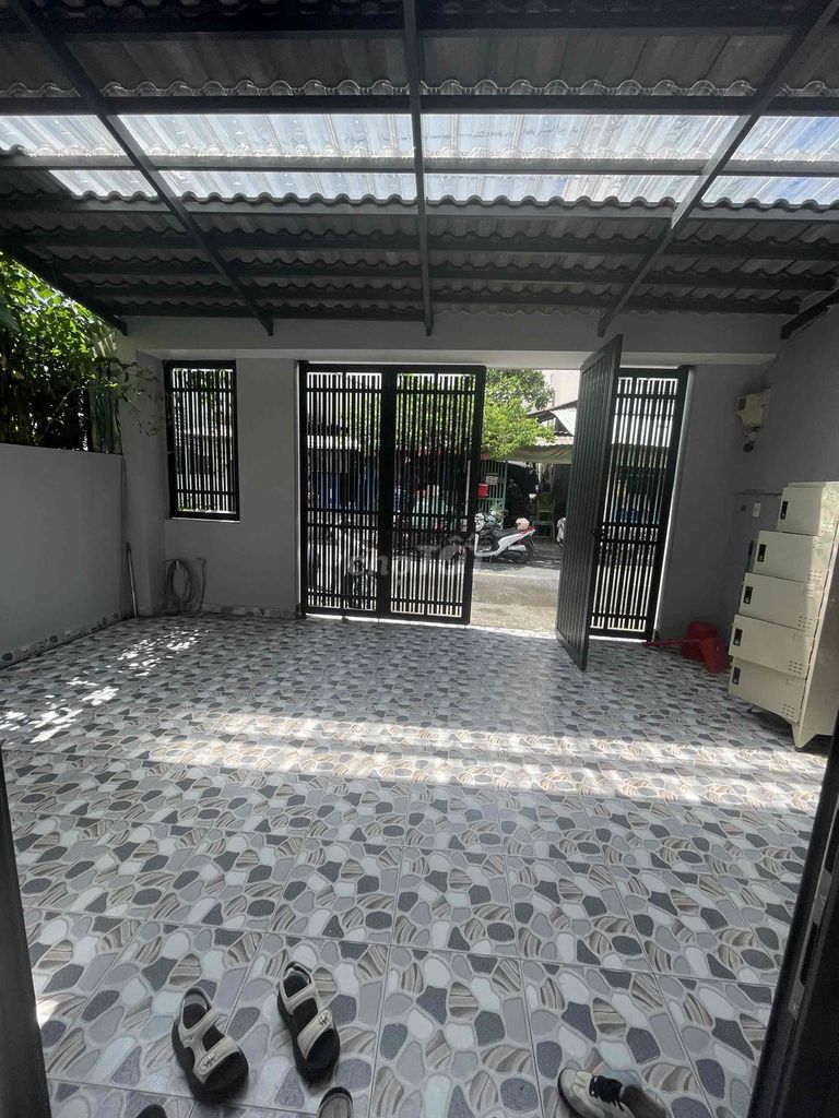 nhà mt đường 41 Linh Đông gần chợ Thủ Đức sát Phạm Văn Đồng 80m2