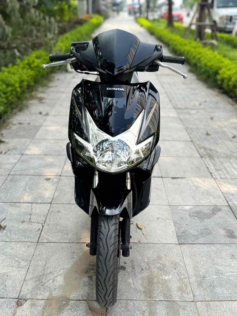 HONDA AIR BLADE 2012 đen chạy êm. Mua bán Xe máy tại Quận Nam Từ Liêm Hà Nội được đăng bởi Minh Minh hình 2