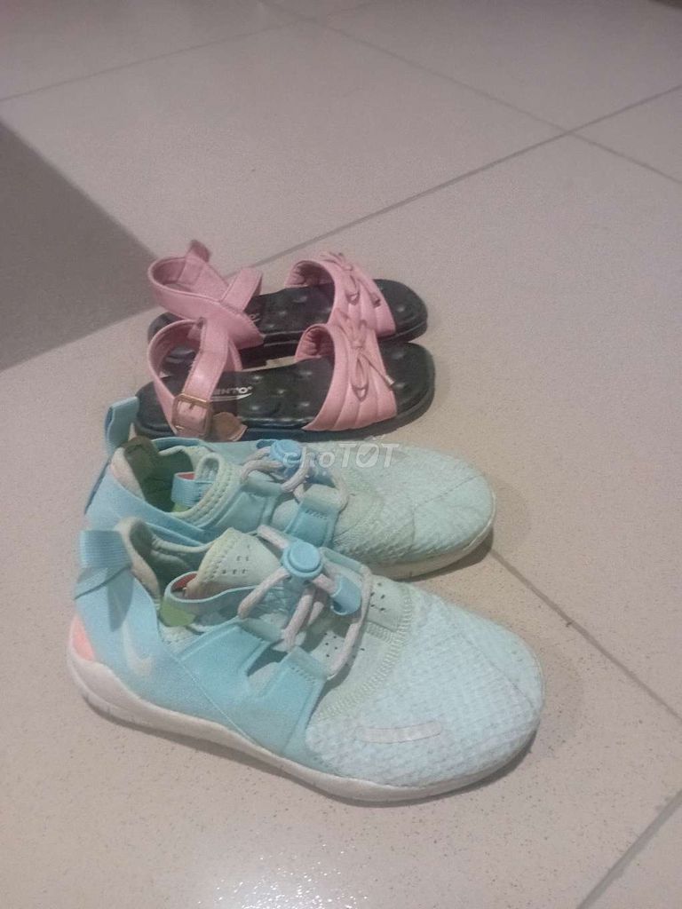 (Giày thể thao Nike ,dép quai hậu nữ size 35). Mua bán Giày dép tại Quận Long Biên Hà Nội được đăng bởi Ánh hình 1