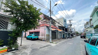 Nhà phố 72 m² · 2 PN · Đường Phùng Tá Chu
