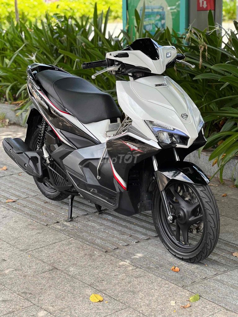 Honda AirBlade 125 2017 Trắng Bạc Đen