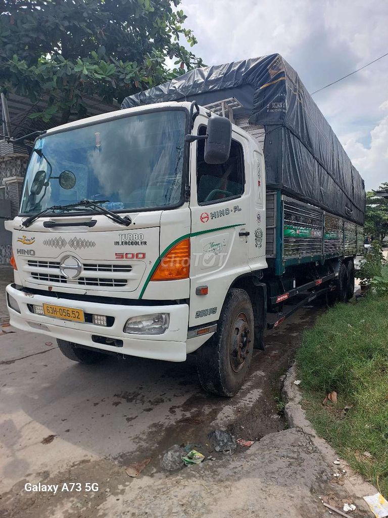 Hino 15t thùng bạt dài 9m5 zin đẹp. Mua bán Xe tải, xe ben tại Thành phố Thuận An Bình Dương được đăng bởi Tran van thuong hình 1