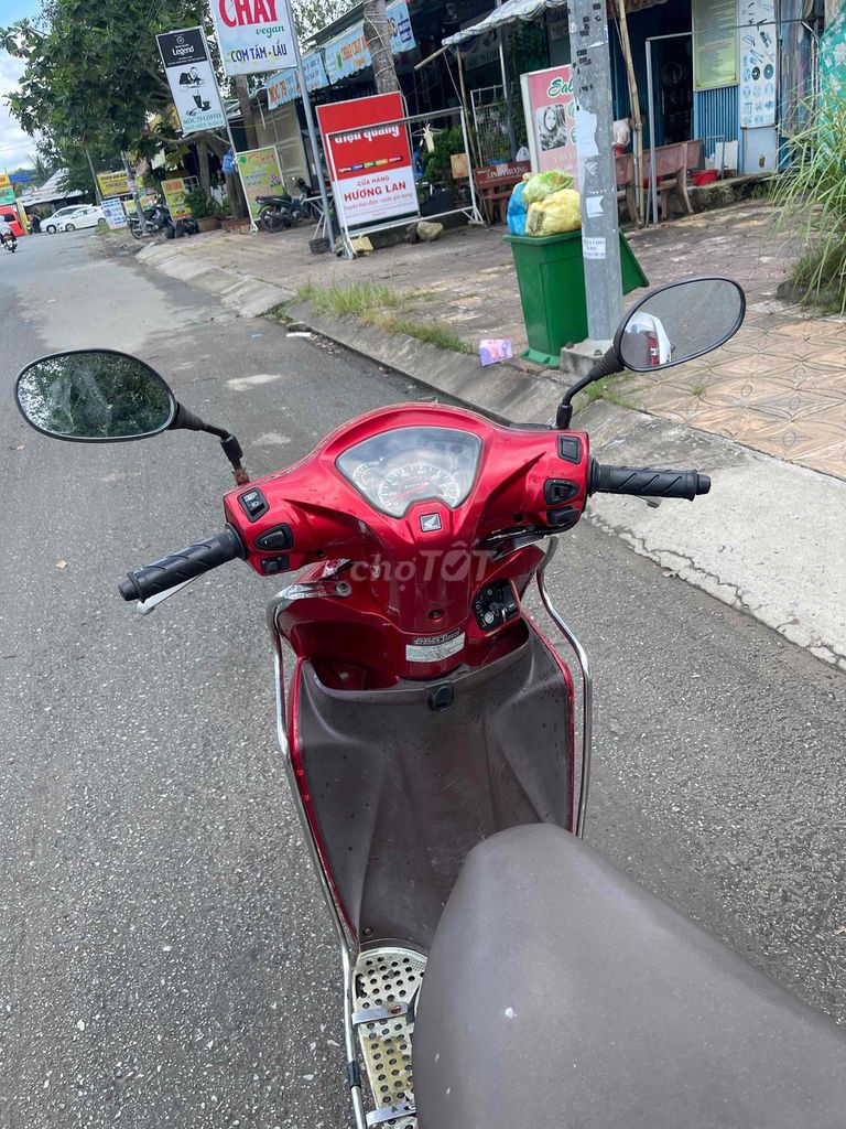 Honda Vision 2016 biển 64 máy zin êm fun chức năng. Mua bán Xe máy tại Quận Cái Răng Cần Thơ được đăng bởi Cầm Đồ Minh Tấn hình 4
